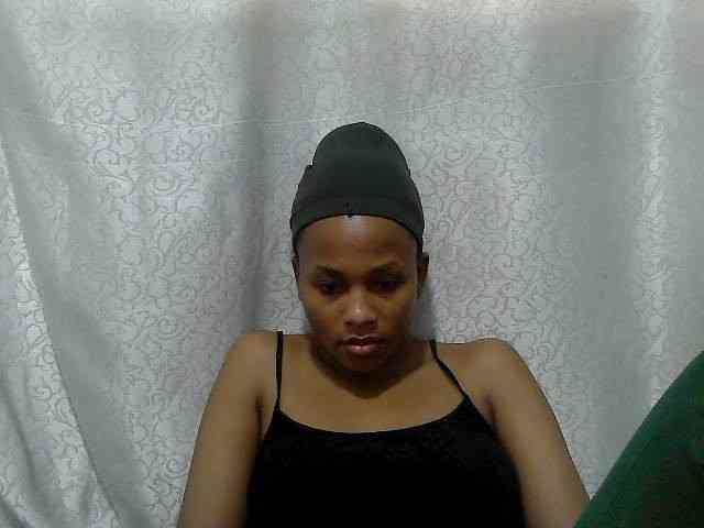Caroldoly webcam