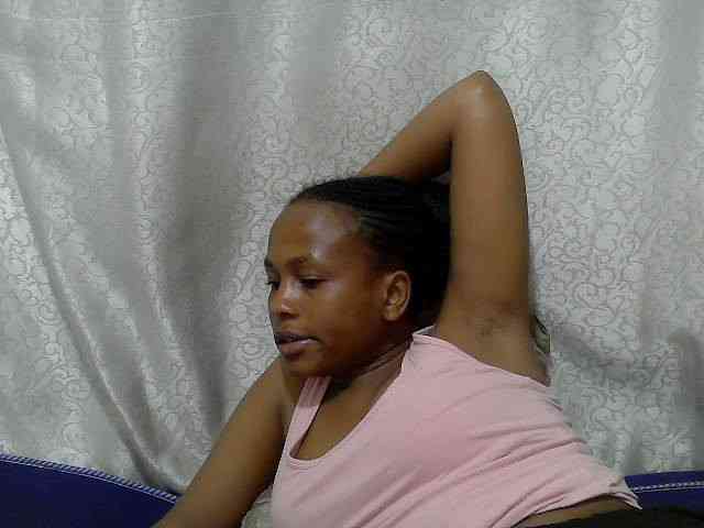 Caroldoly webcam
