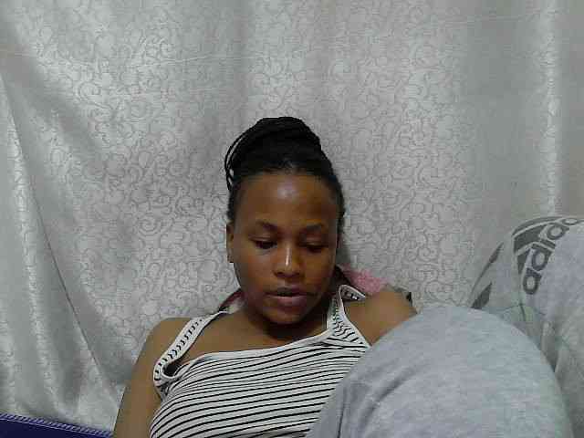 Caroldoly webcam