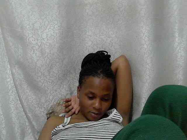 Caroldoly webcam