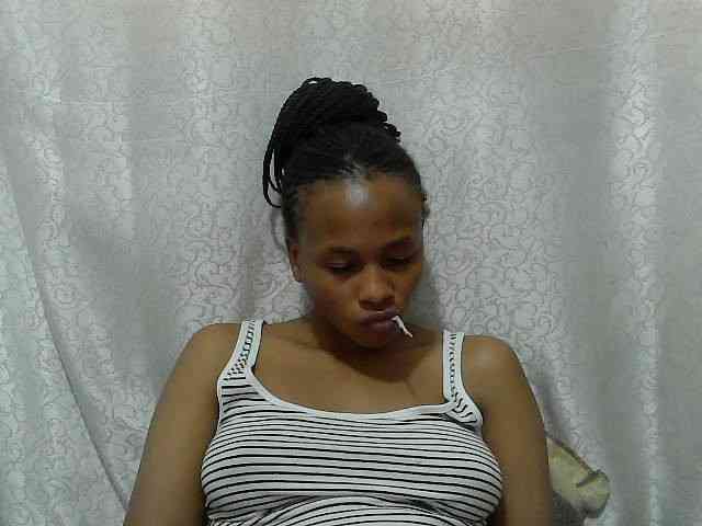 Caroldoly webcam
