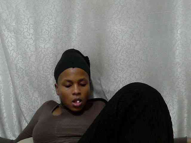 Caroldoly webcam