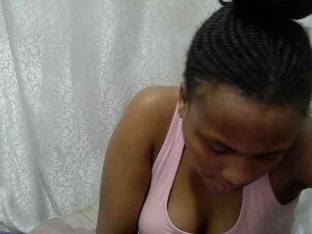 Caroldoly webcam
