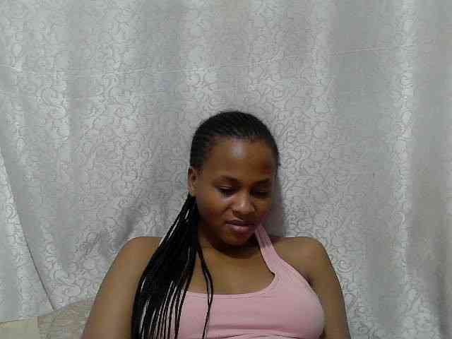 Caroldoly webcam