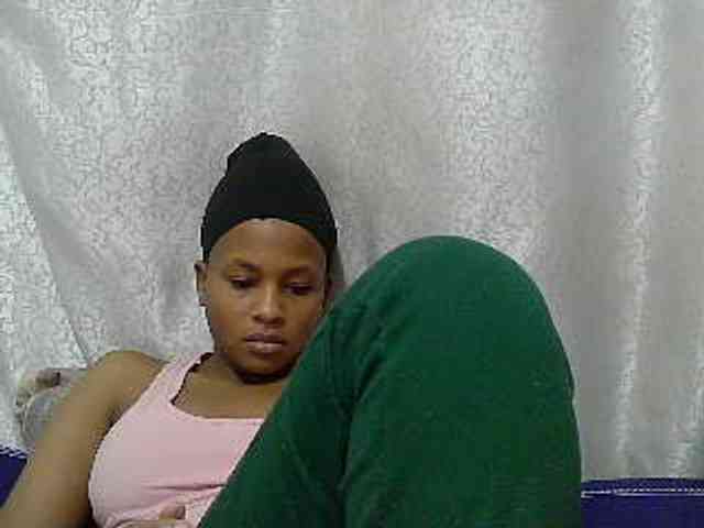 Caroldoly webcam