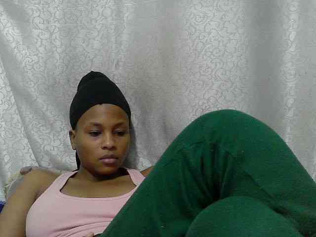 Caroldoly webcam