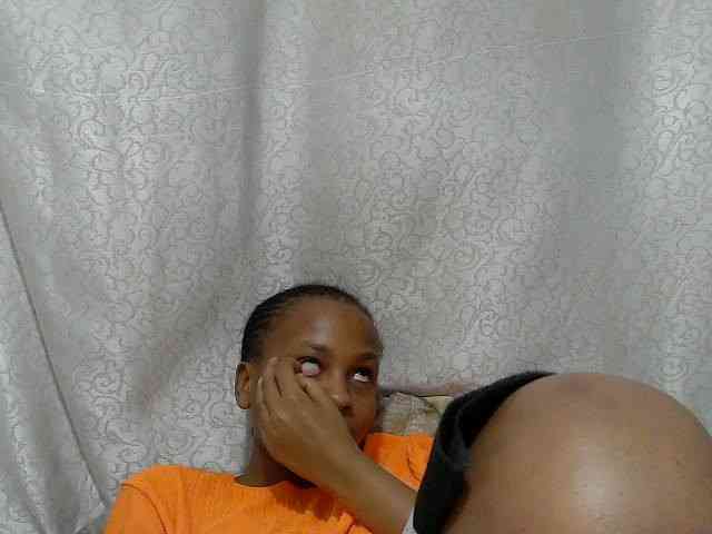 Caroldoly webcam
