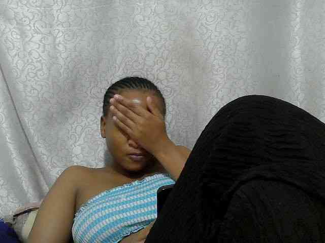 Caroldoly webcam