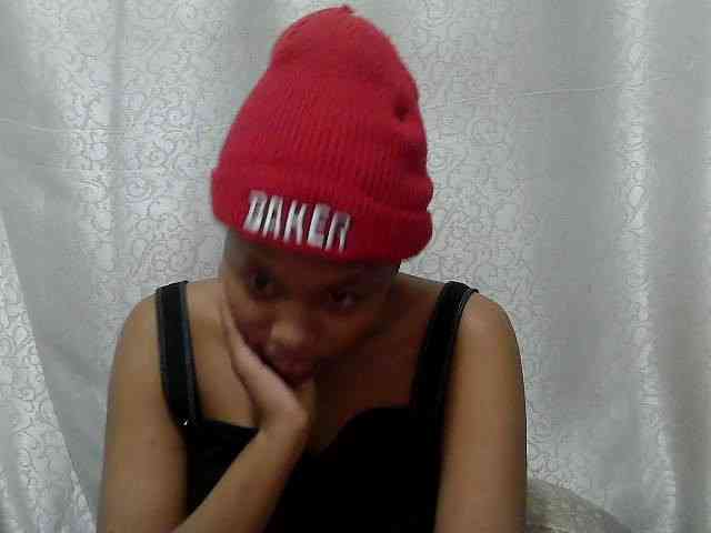 Caroldoly webcam