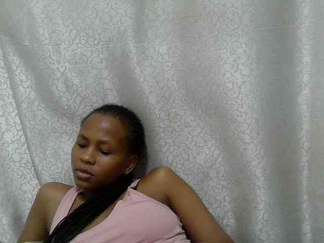 Caroldoly webcam