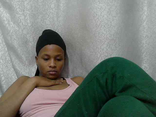 Caroldoly webcam