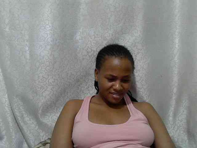 Caroldoly webcam