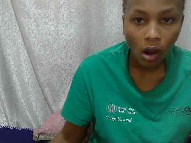 Caroldoly webcam