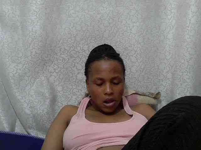 Caroldoly webcam