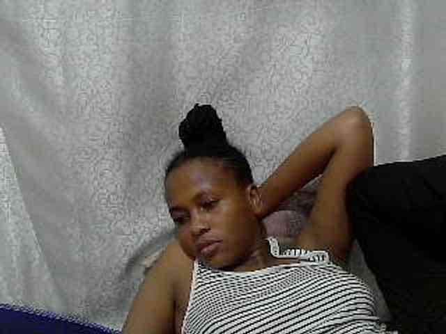 Caroldoly webcam
