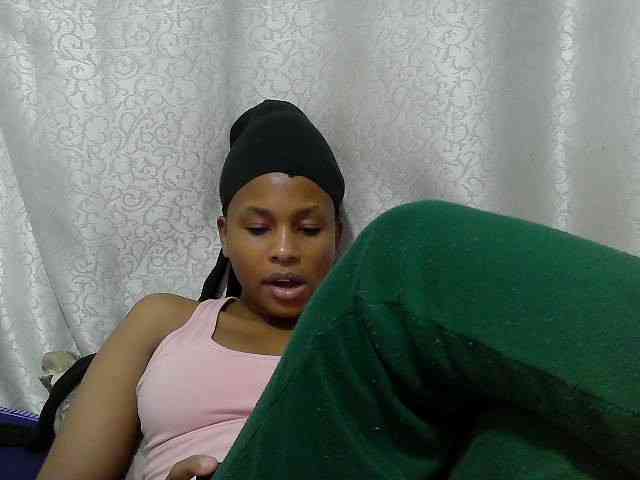 Caroldoly webcam