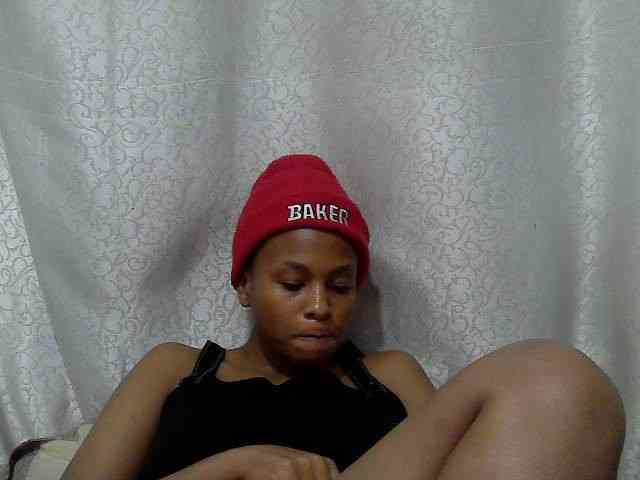 Caroldoly webcam