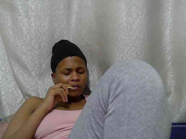Caroldoly webcam