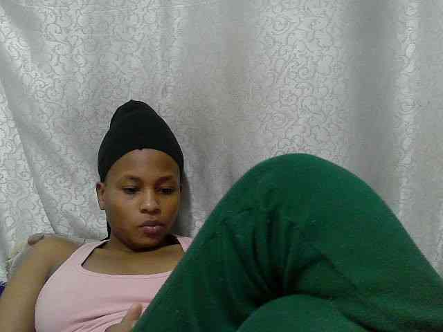Caroldoly webcam