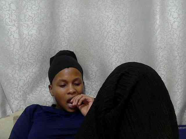 Caroldoly webcam