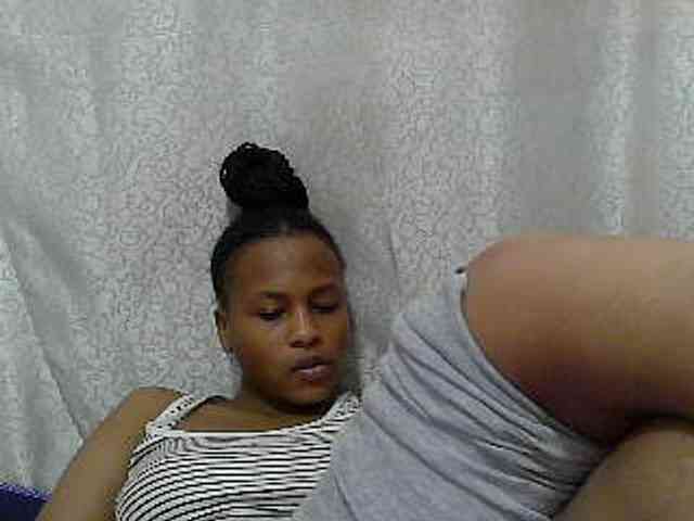 Caroldoly webcam