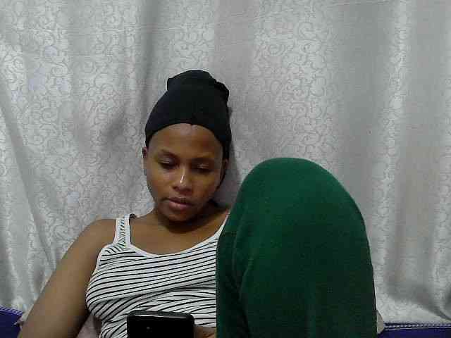 Caroldoly webcam