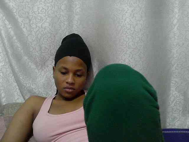 Caroldoly webcam