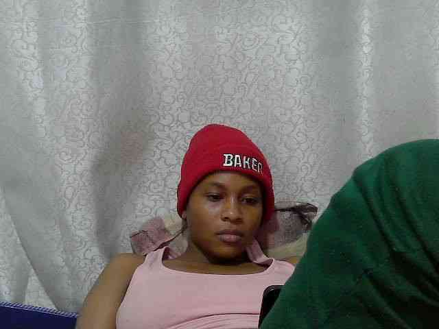 Caroldoly webcam