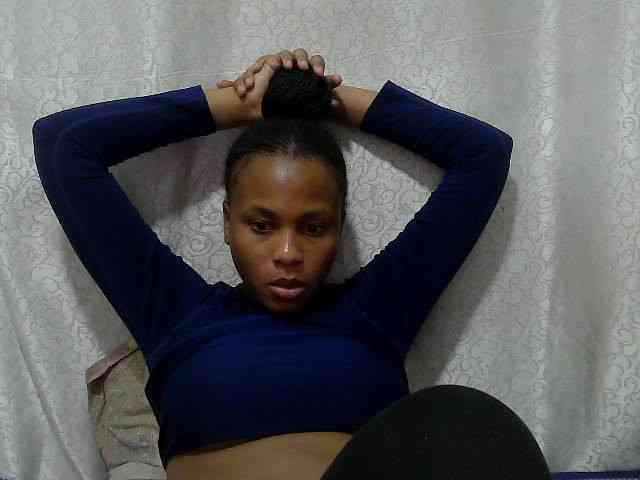 Caroldoly webcam
