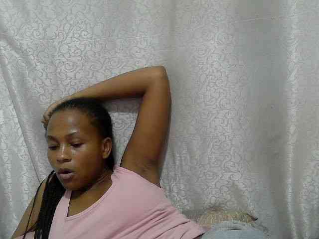Caroldoly webcam