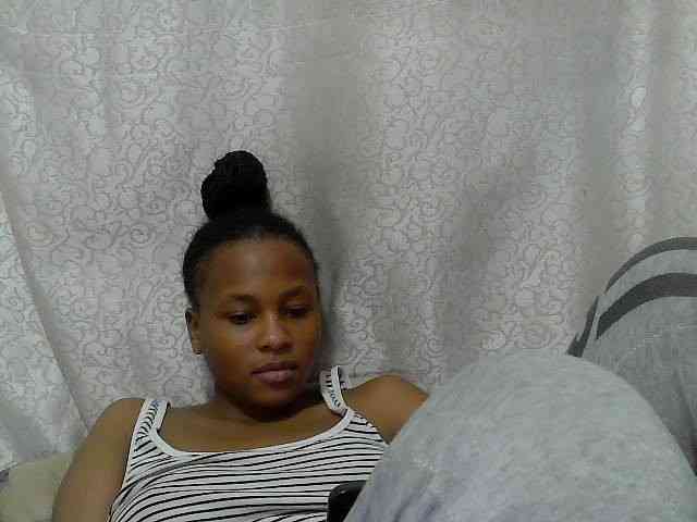 Caroldoly webcam