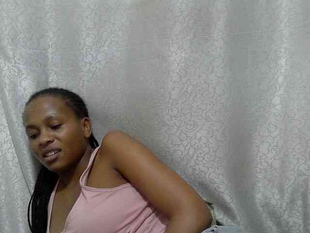 Caroldoly webcam
