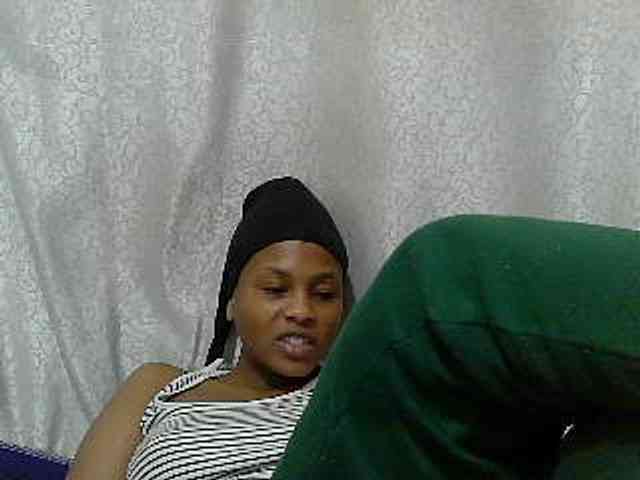 Caroldoly webcam