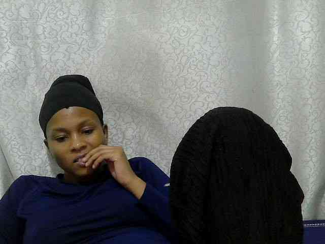 Caroldoly webcam