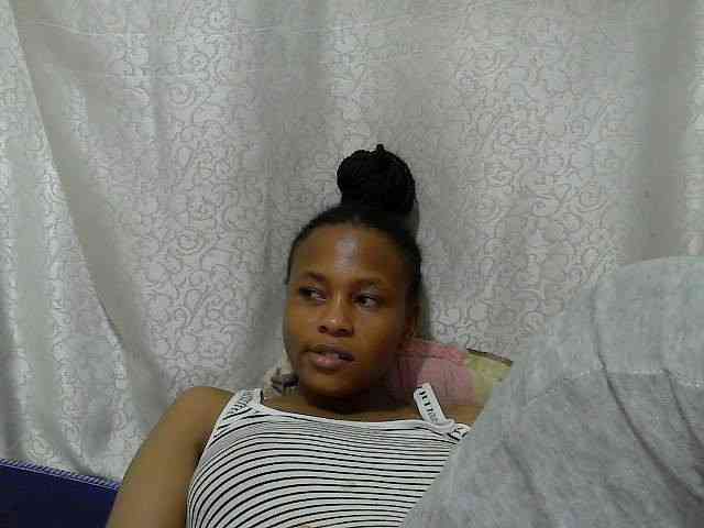 Caroldoly webcam