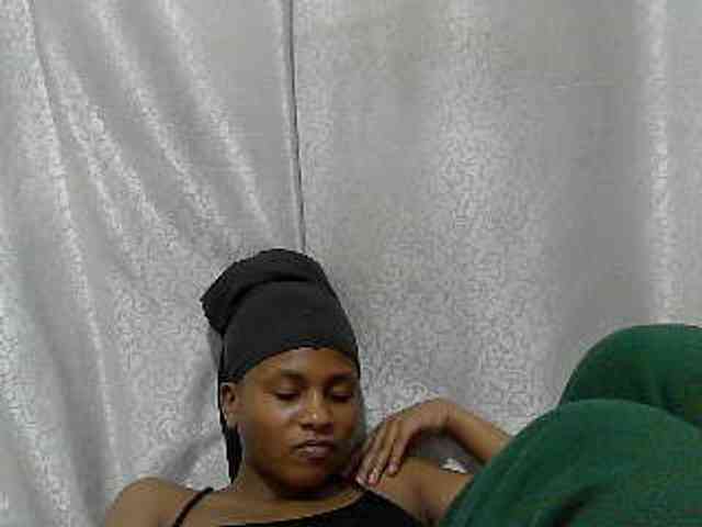 Caroldoly webcam