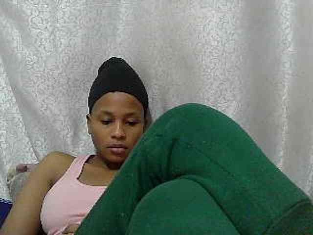 Caroldoly webcam