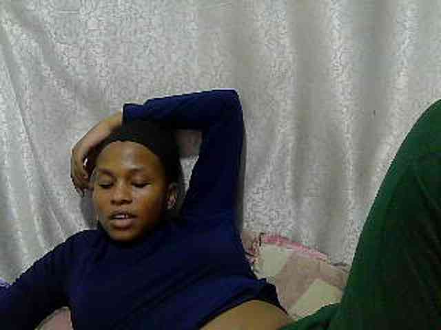 Caroldoly webcam