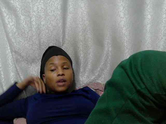 Caroldoly webcam