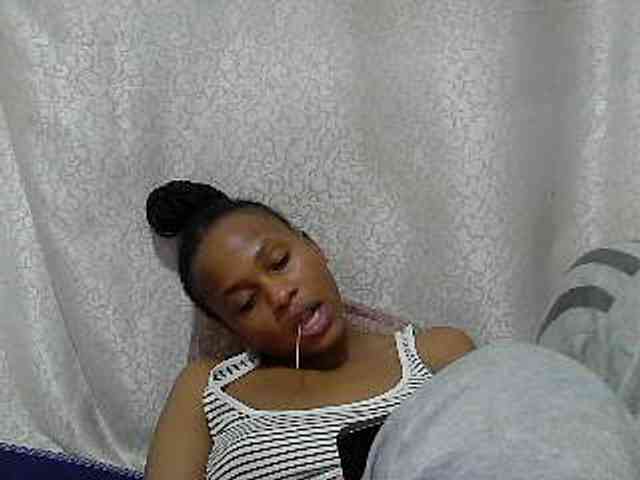 Caroldoly webcam