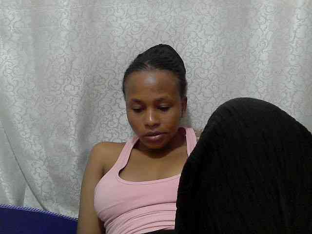 Caroldoly webcam