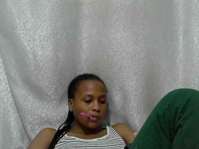 Caroldoly webcam