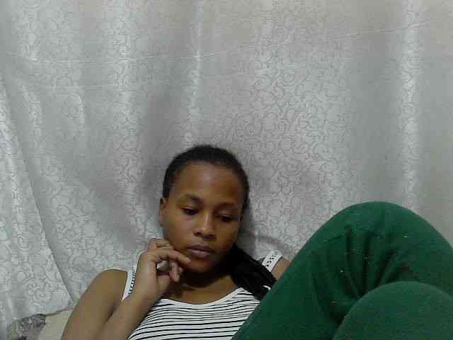 Caroldoly webcam