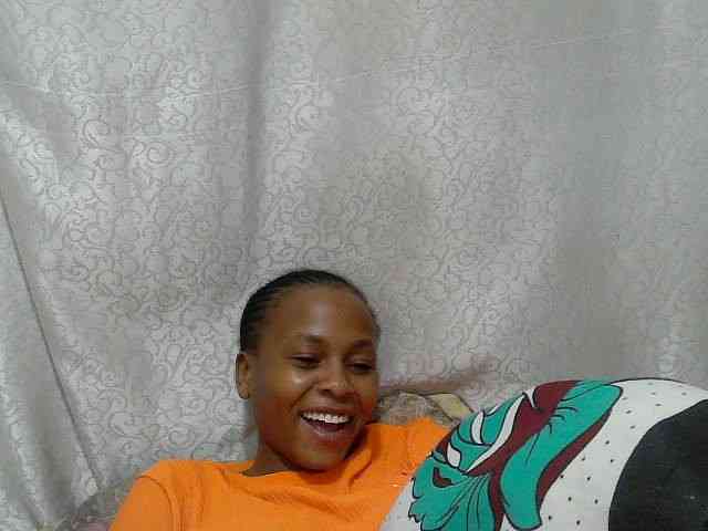 Caroldoly webcam