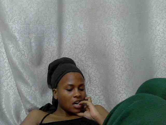 Caroldoly webcam