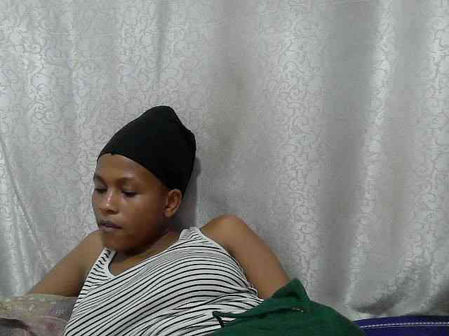 Caroldoly webcam