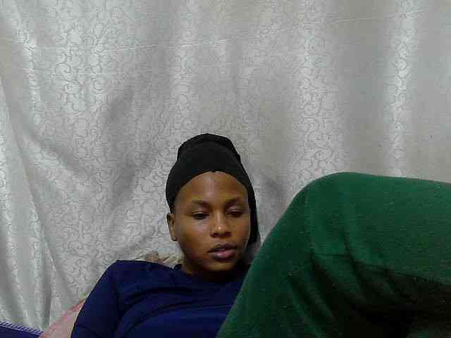 Caroldoly webcam
