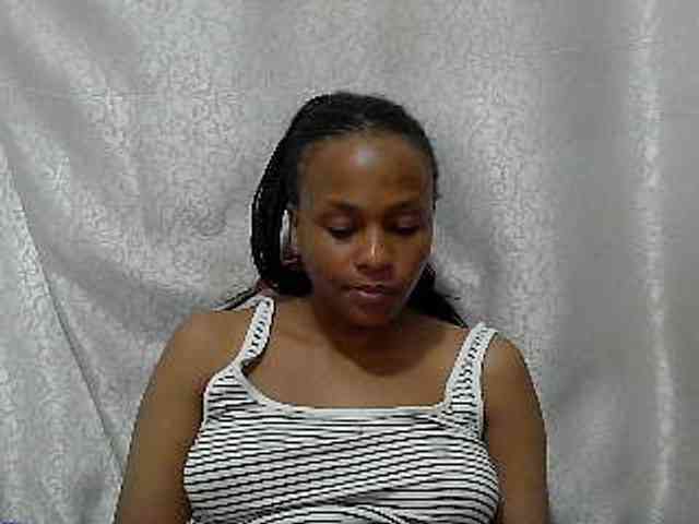 Caroldoly Sex Cam Show