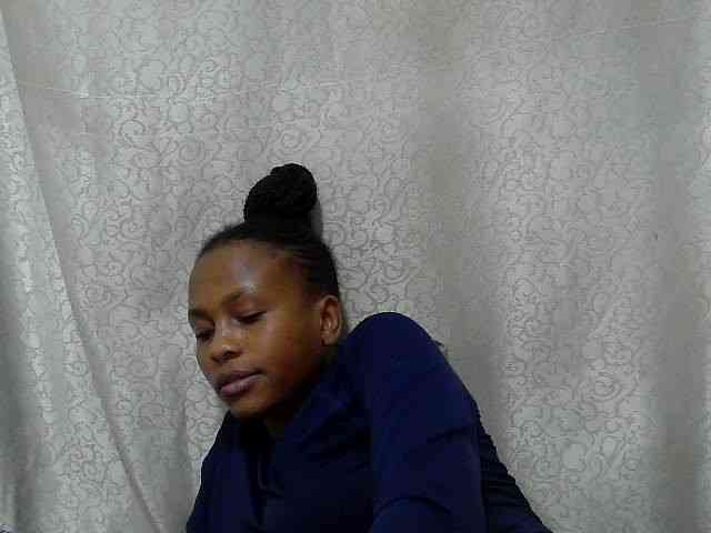 Caroldoly webcam