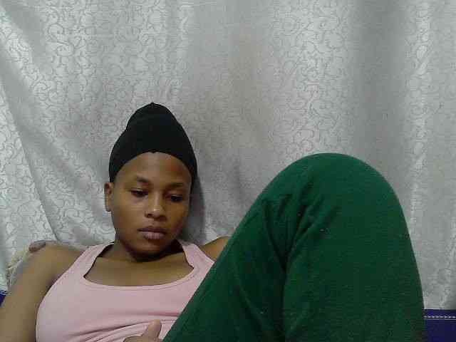 Caroldoly webcam